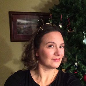 Meet your Posher, Ellie